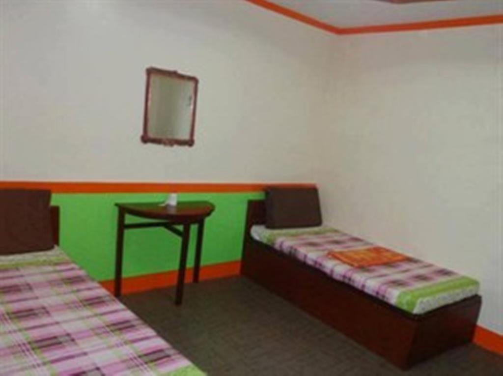 Np Festival Inn Kalibo Kamer foto