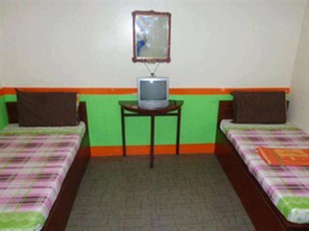 Np Festival Inn Kalibo Kamer foto